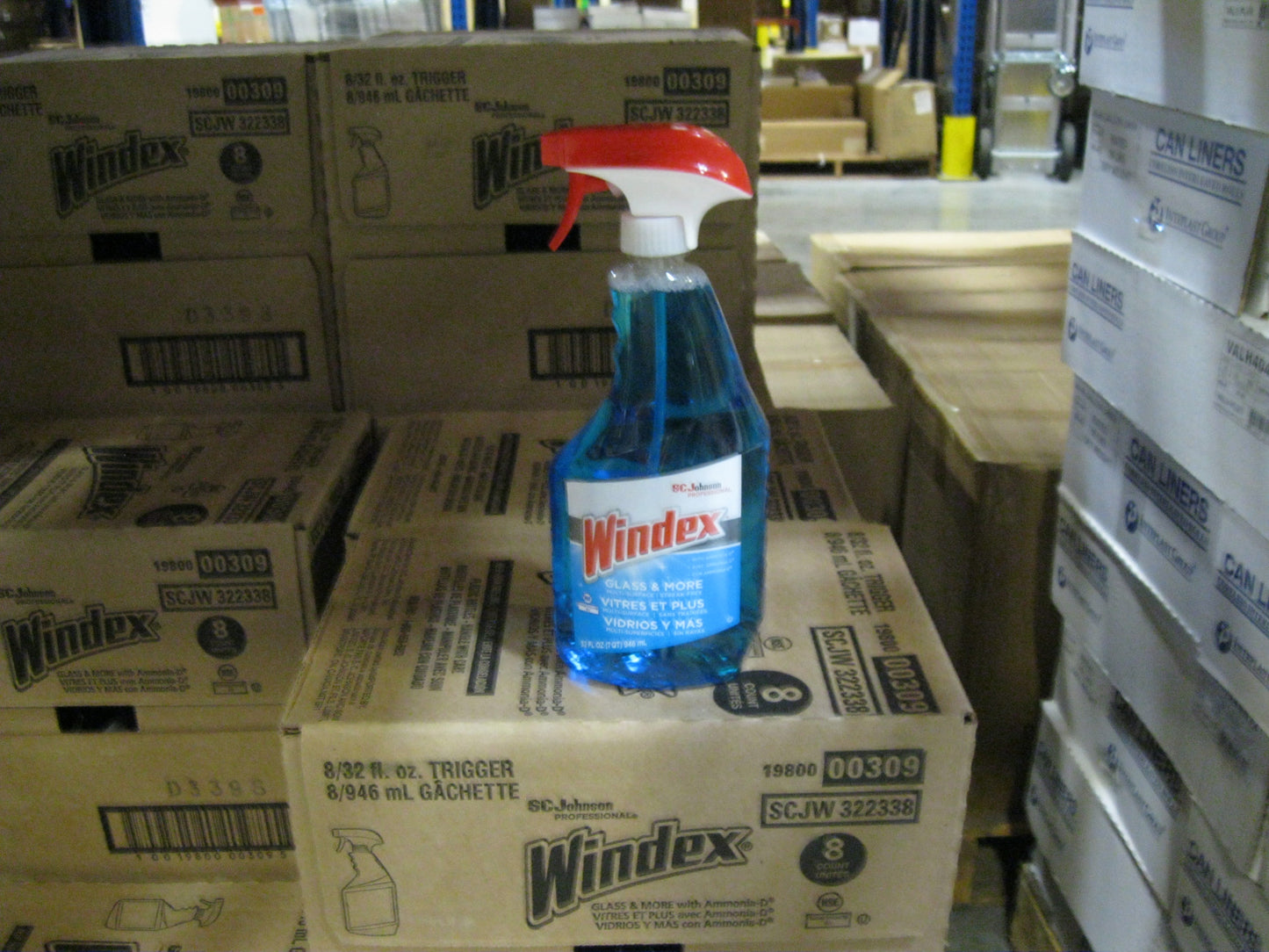 WINDEX CLEANER (12 PIECES A CASE ) 32 oz.