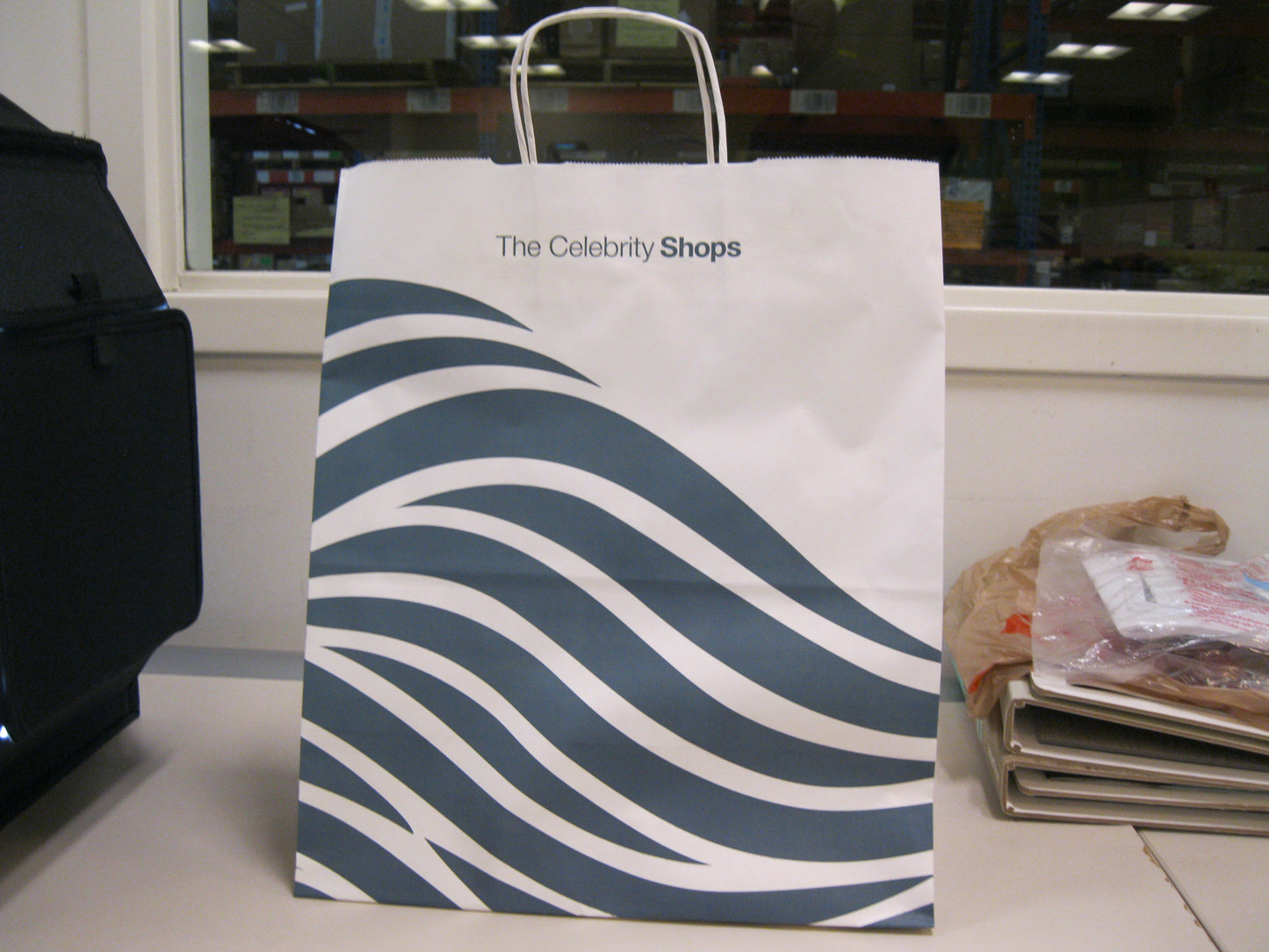 PAPER BAGS - Celebrity Large Bags (250)