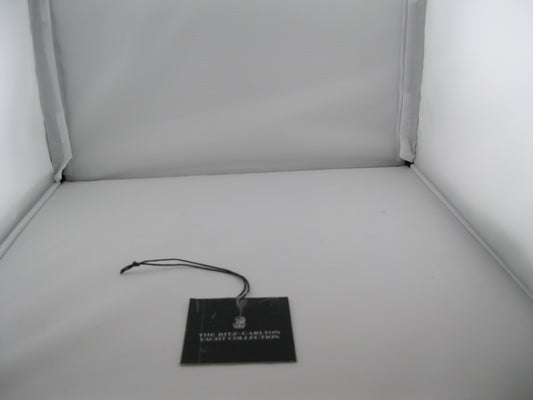 String hang Tags ( Ritz ) (200 pcs)